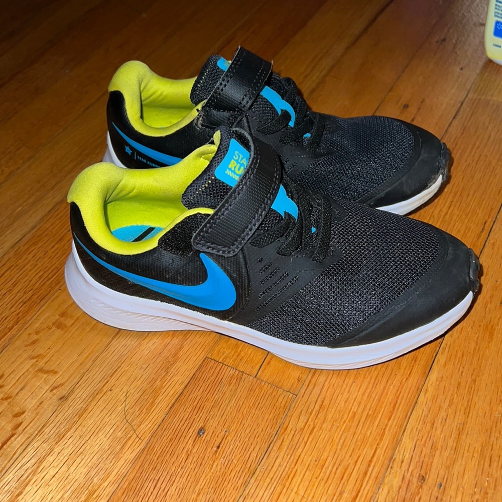 Size 12 Nike Star Runner boys shoes